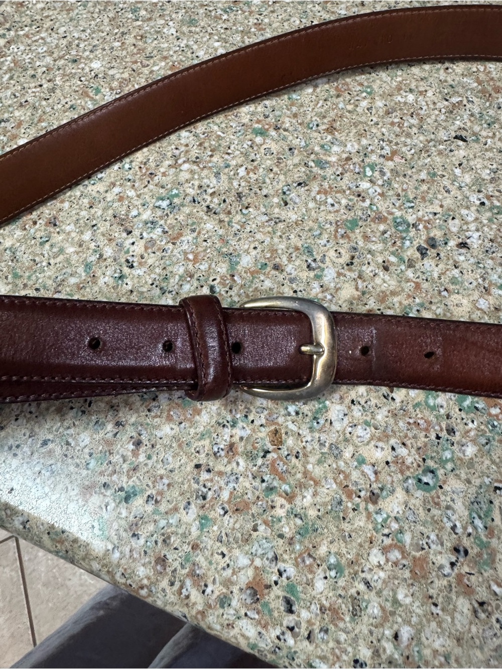 Cole Haan belt used Brown Leather Men’s Belt - size 44 A1677